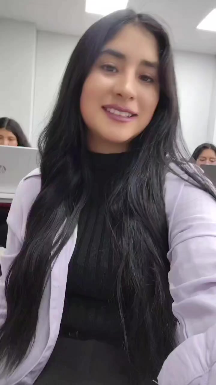 @Janet Castillejo🦋