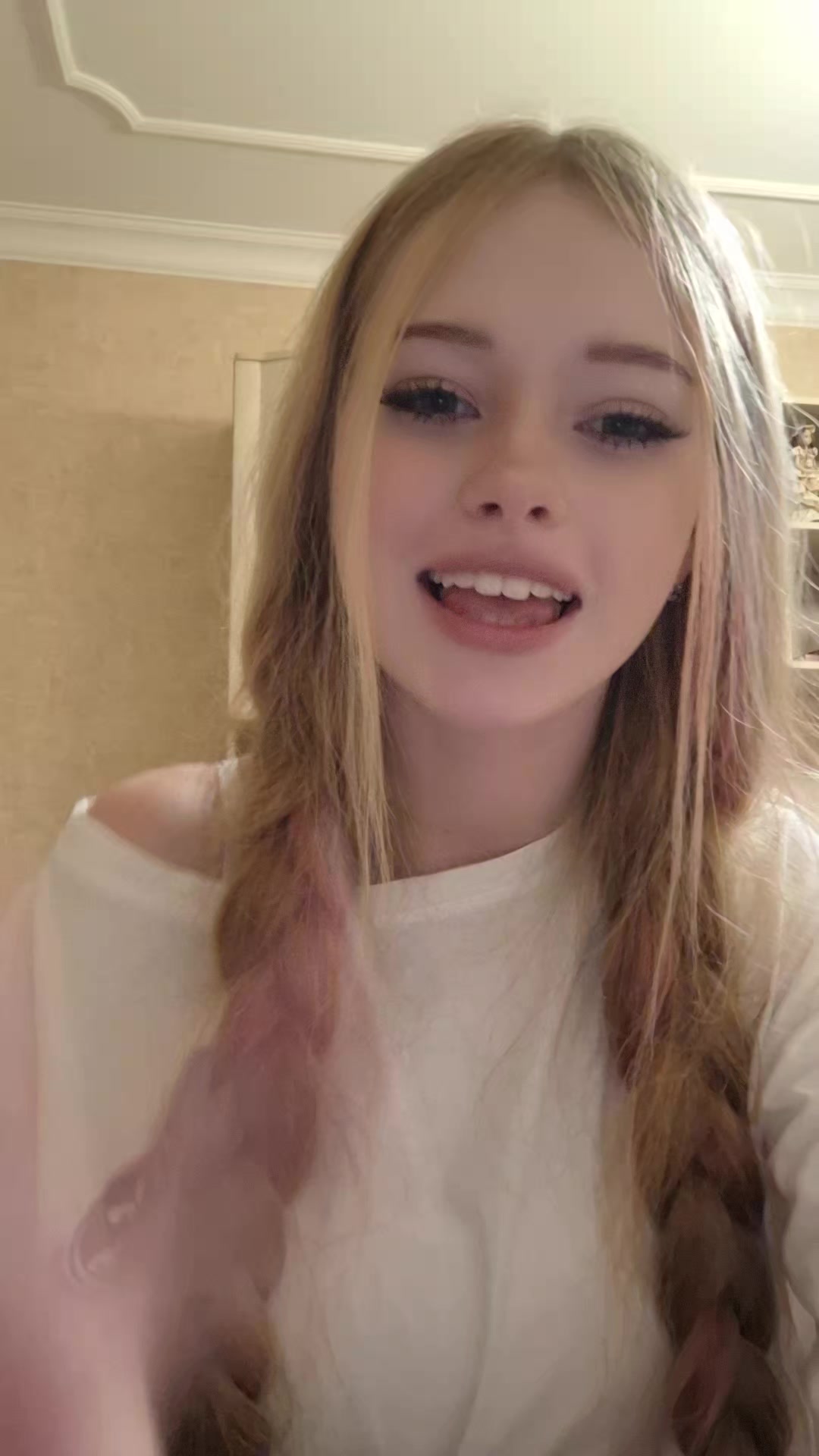 @полюш