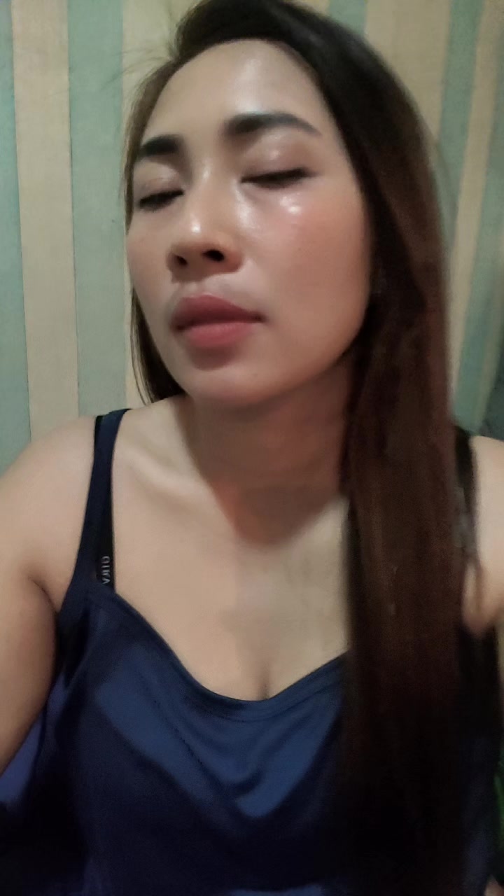 @Nia