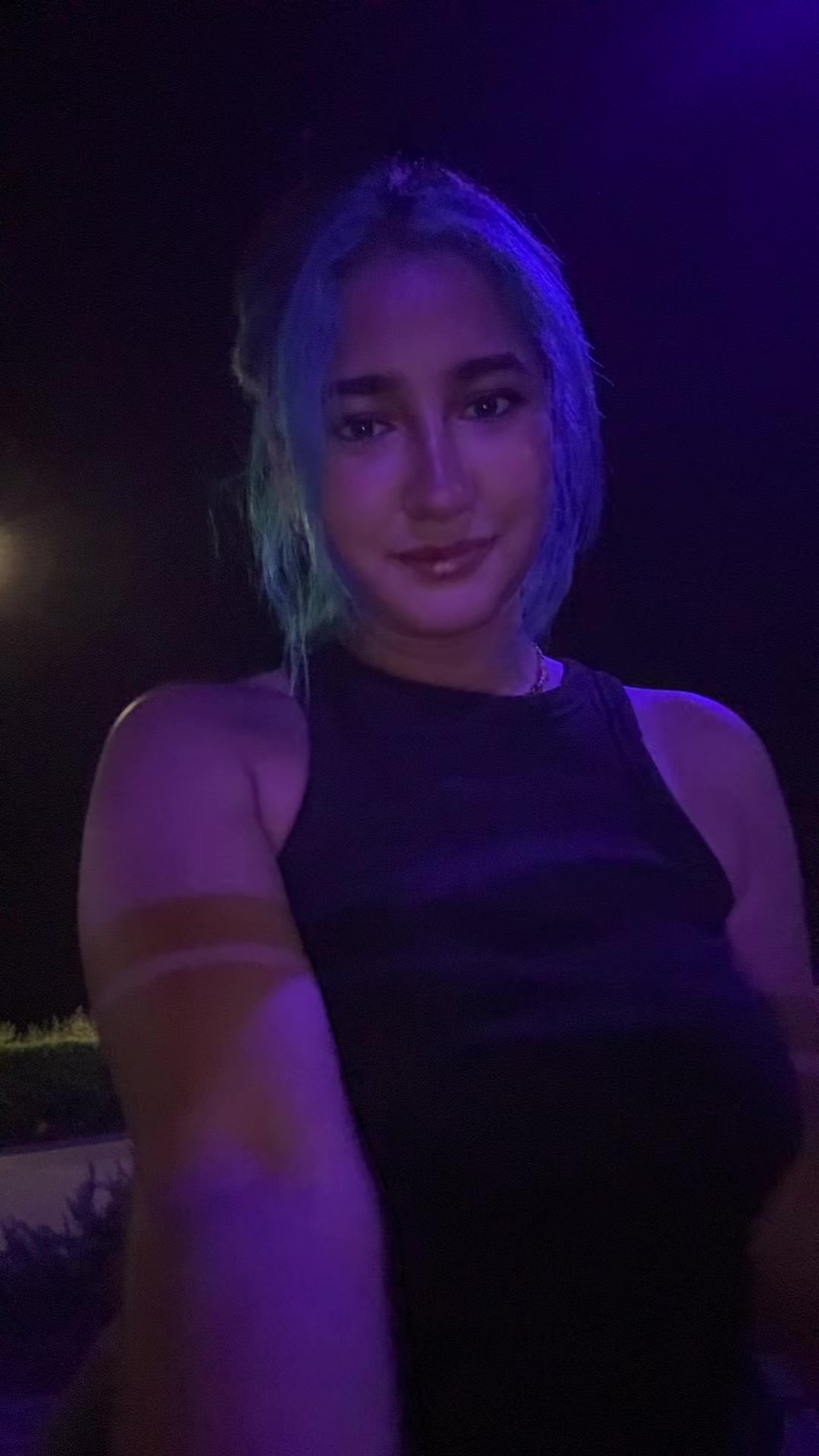 @^~^