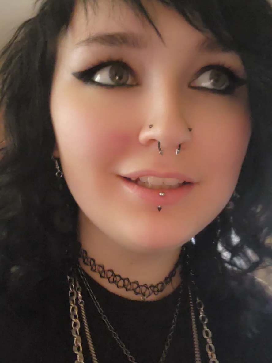 @⛧🖤⛧