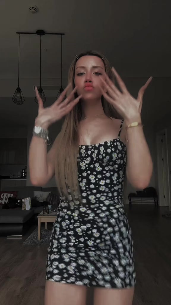 @𝒶𝓎𝓁𝒾𝓃
