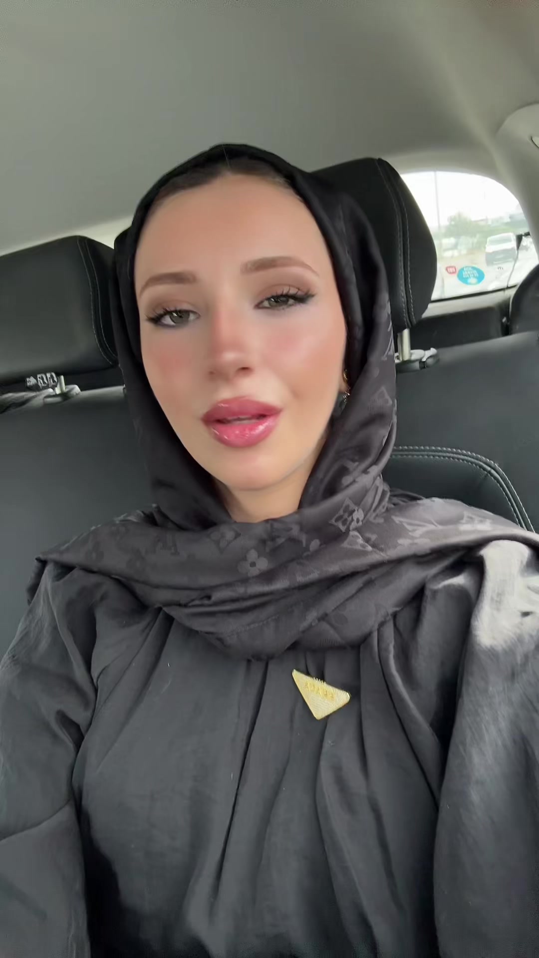 @esrasaltas