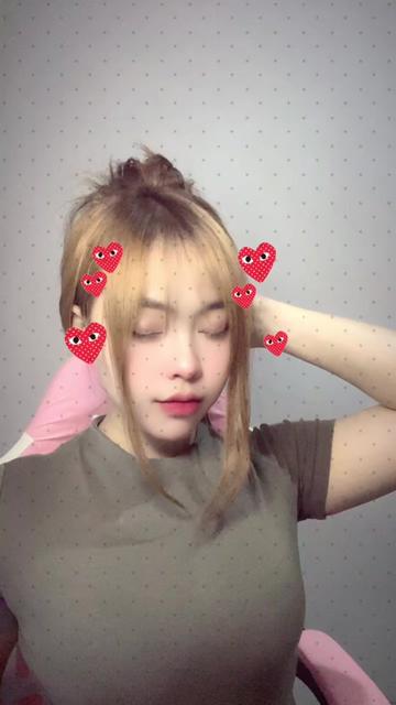 @_ayang9