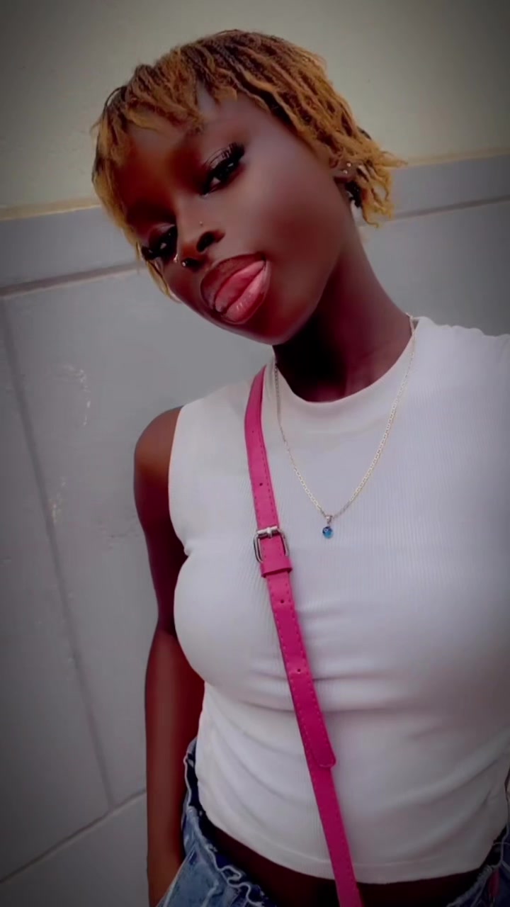 @Thioro bby ๐๐๐