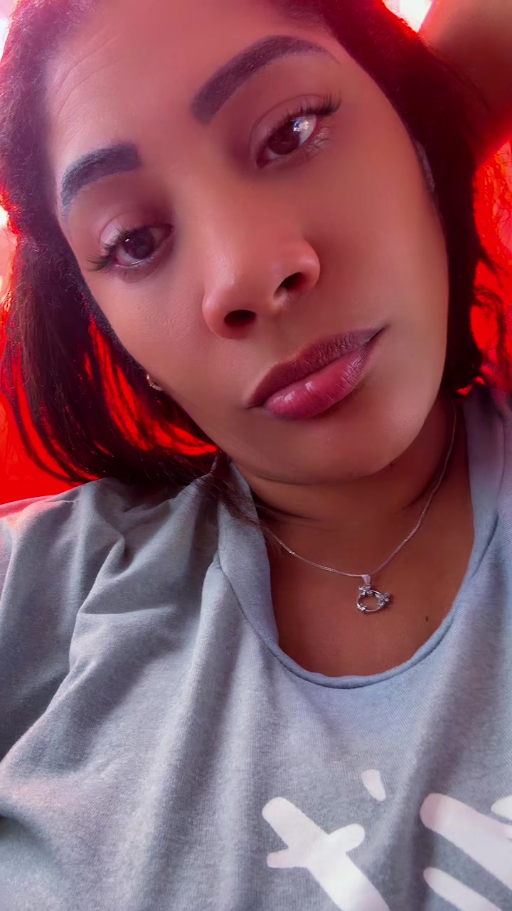 @💋 𝓐𝓲𝓷𝓪 💋