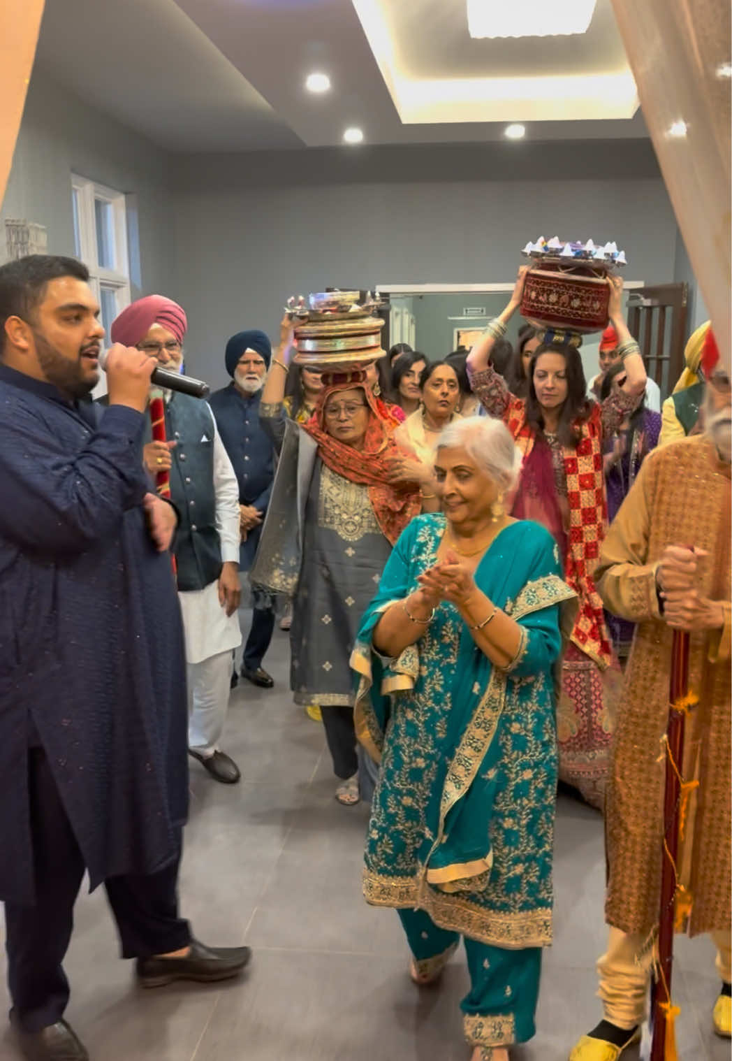 @Vivek | ਵਿਵੇਕ