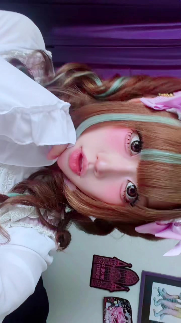 @デカニャンコ