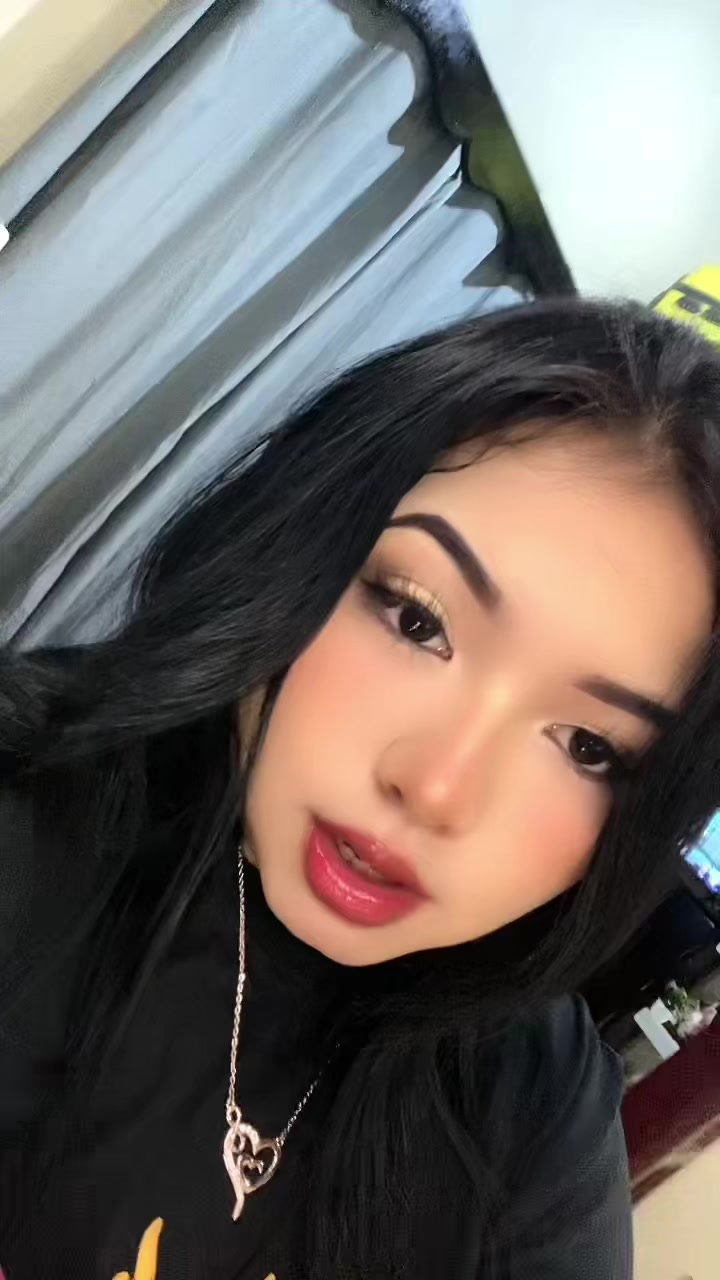 @Yari🍒🫦🕷️