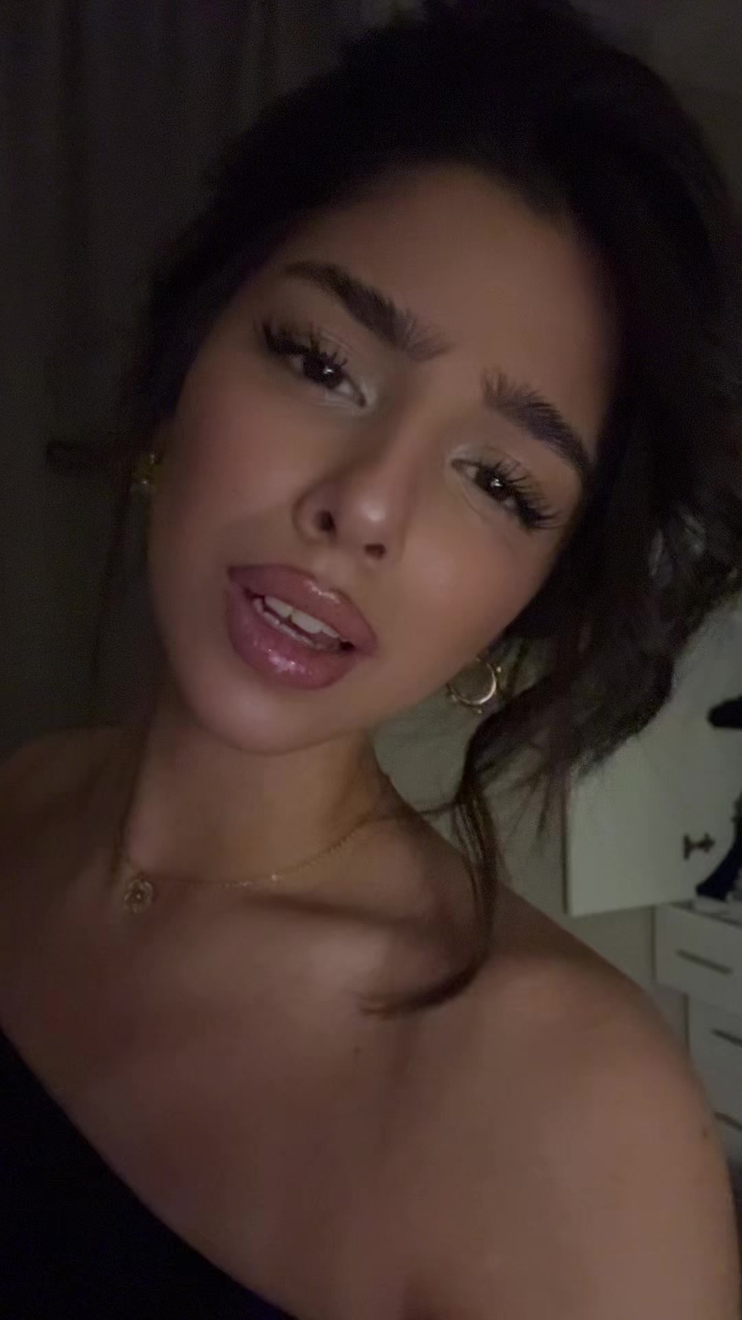 @arinaaiis