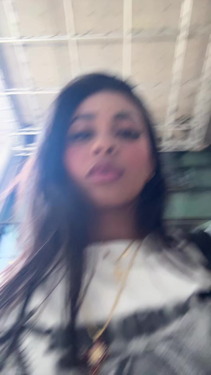 @Monique