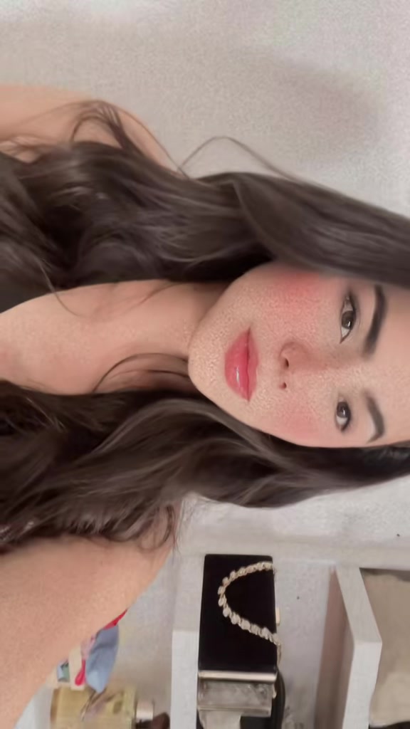 @Karen Garcia โจ