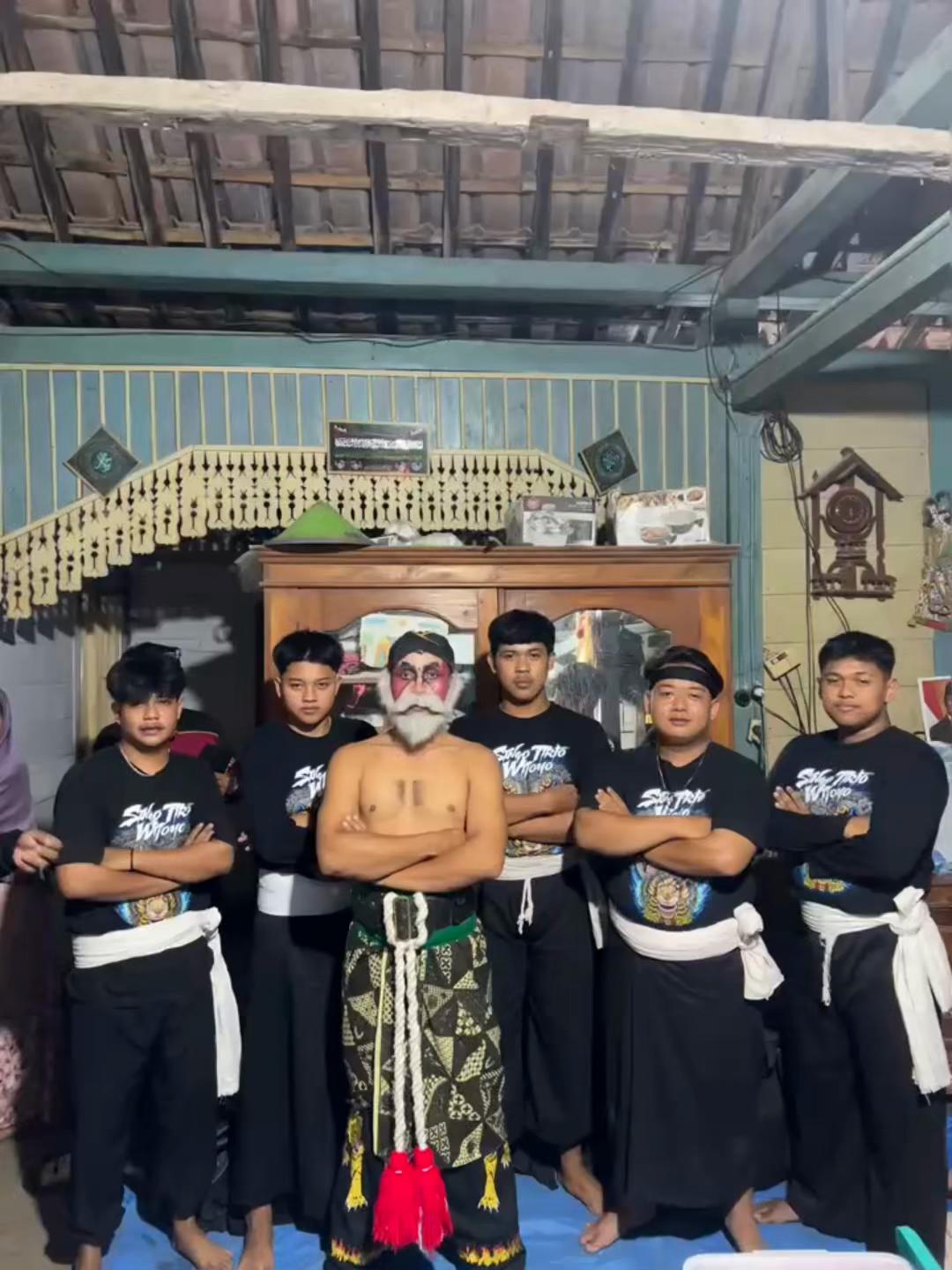 @Angg