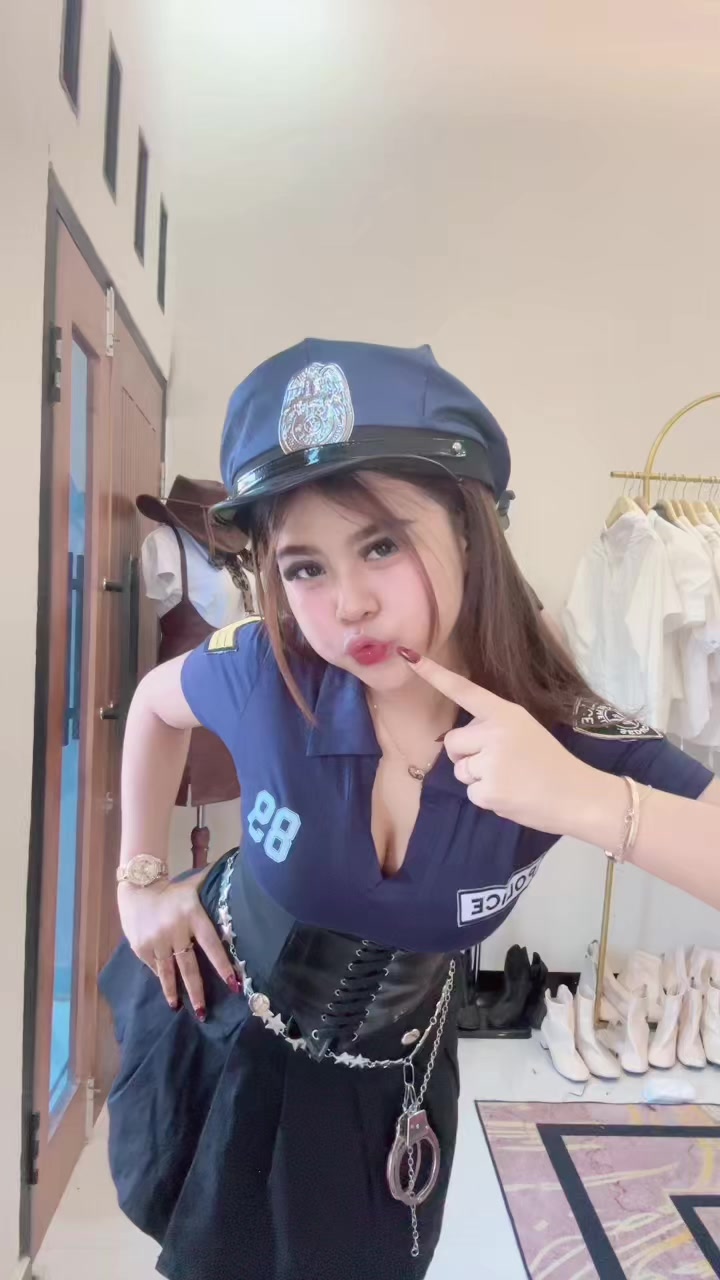 @dipoo