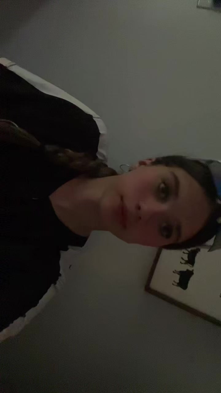 @Liv