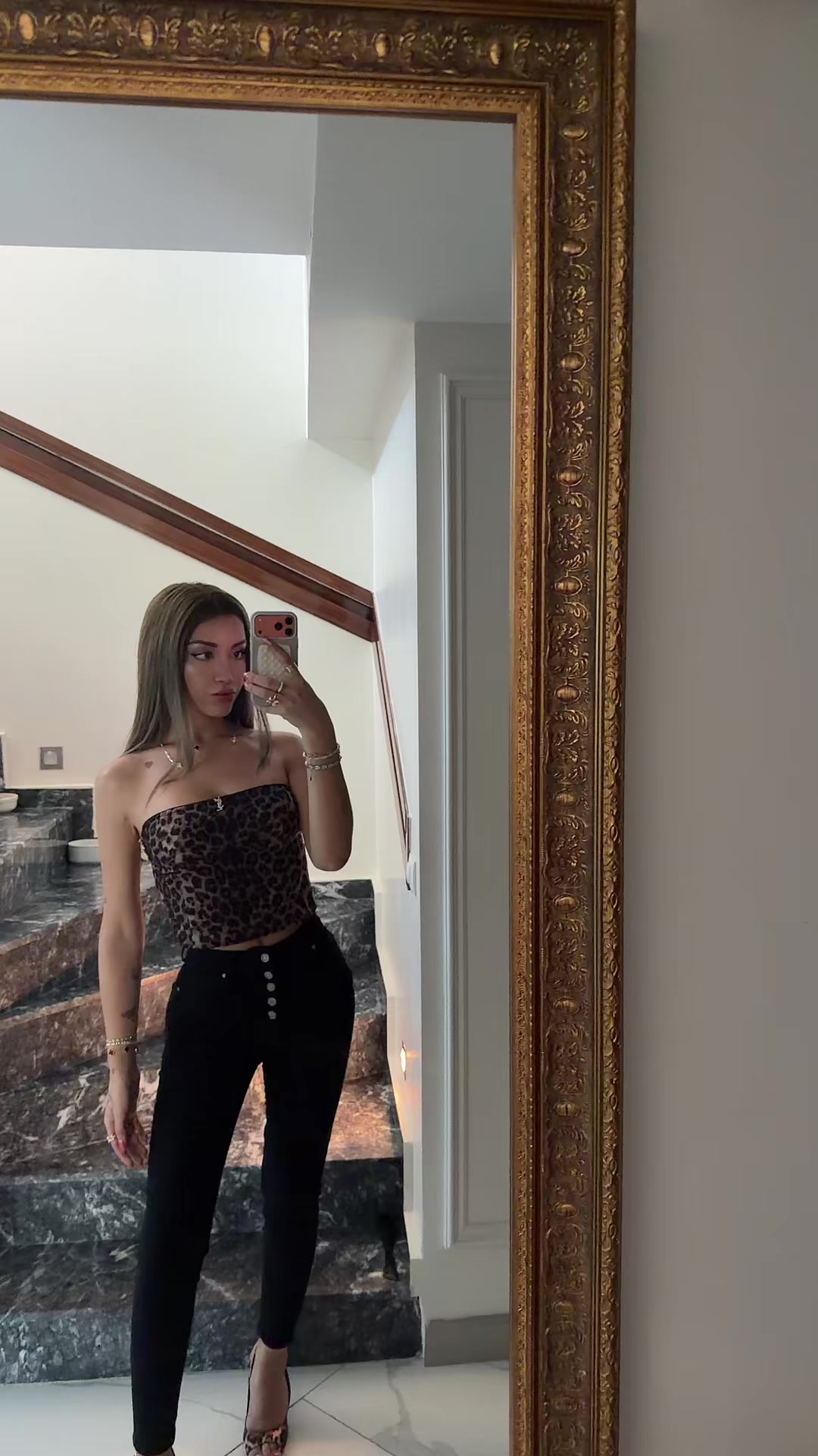 @mikaraun