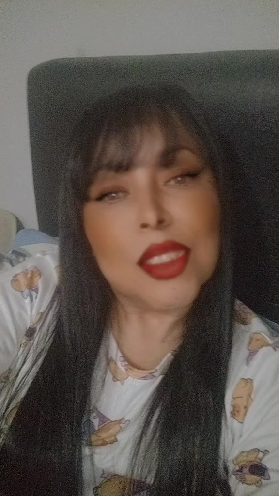 @Julianakassia