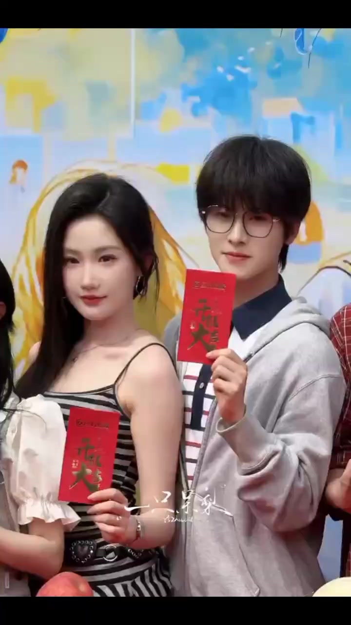 @𝑴𝒐𝒄𝒉𝒊🧸