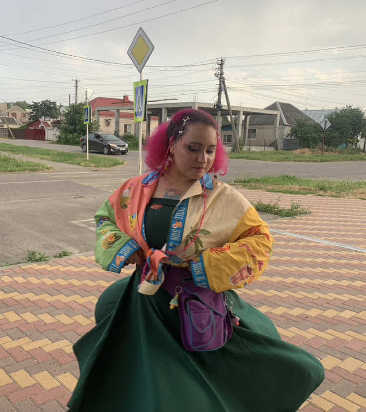 @⋆🍅Рика Санчез  ᕕ( ᐛ )ᕗ
