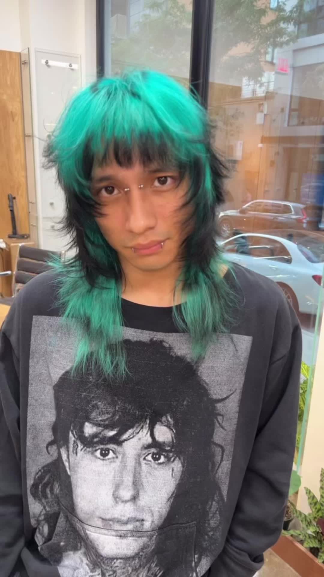 @🌍