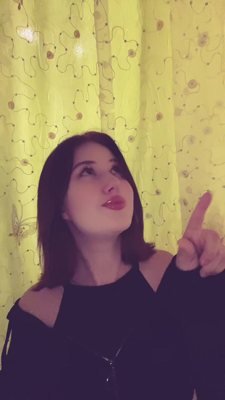 @Валлии🤎
