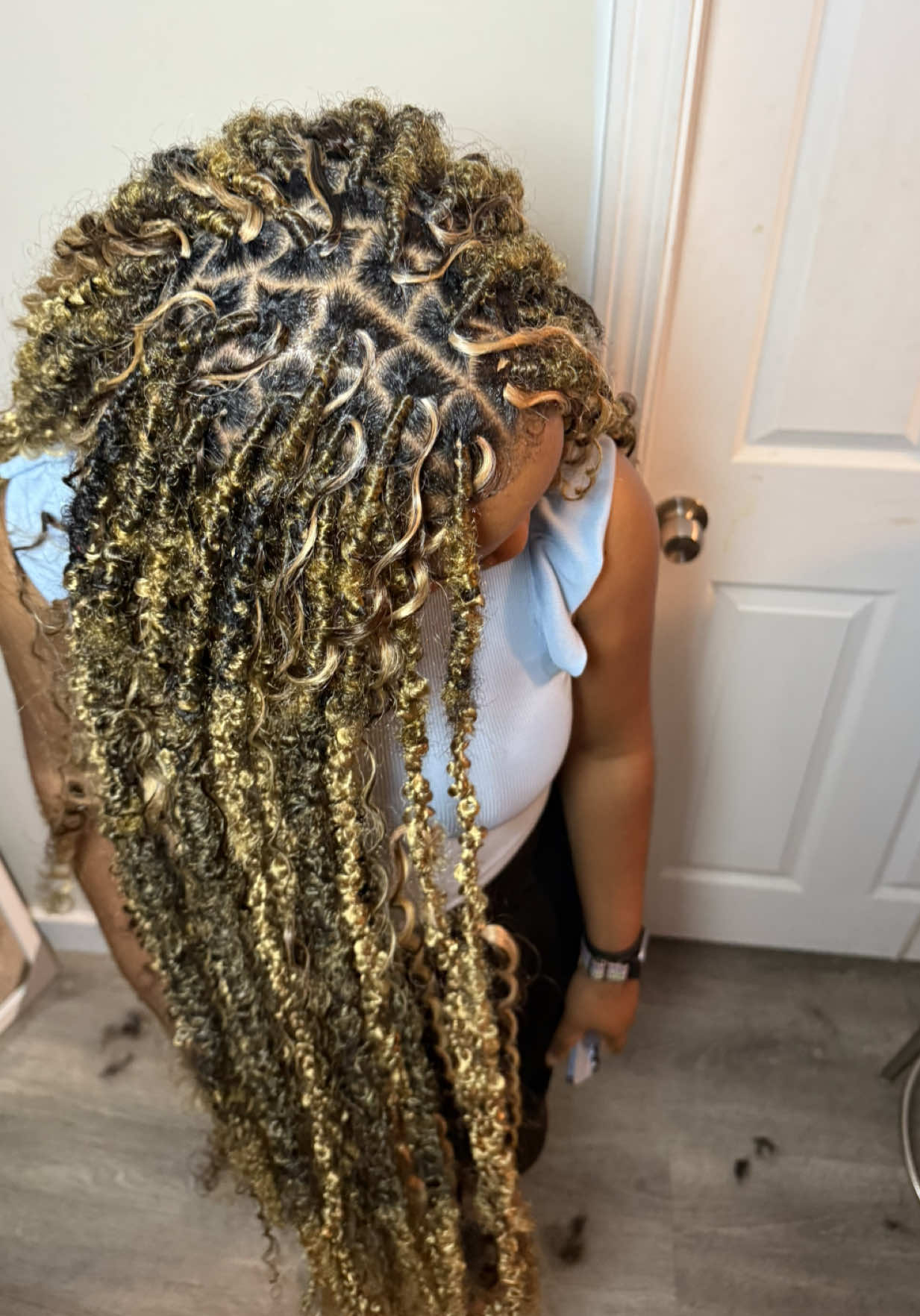 @Cape Cod Hairstylist 💇🏽&zwj;♀️