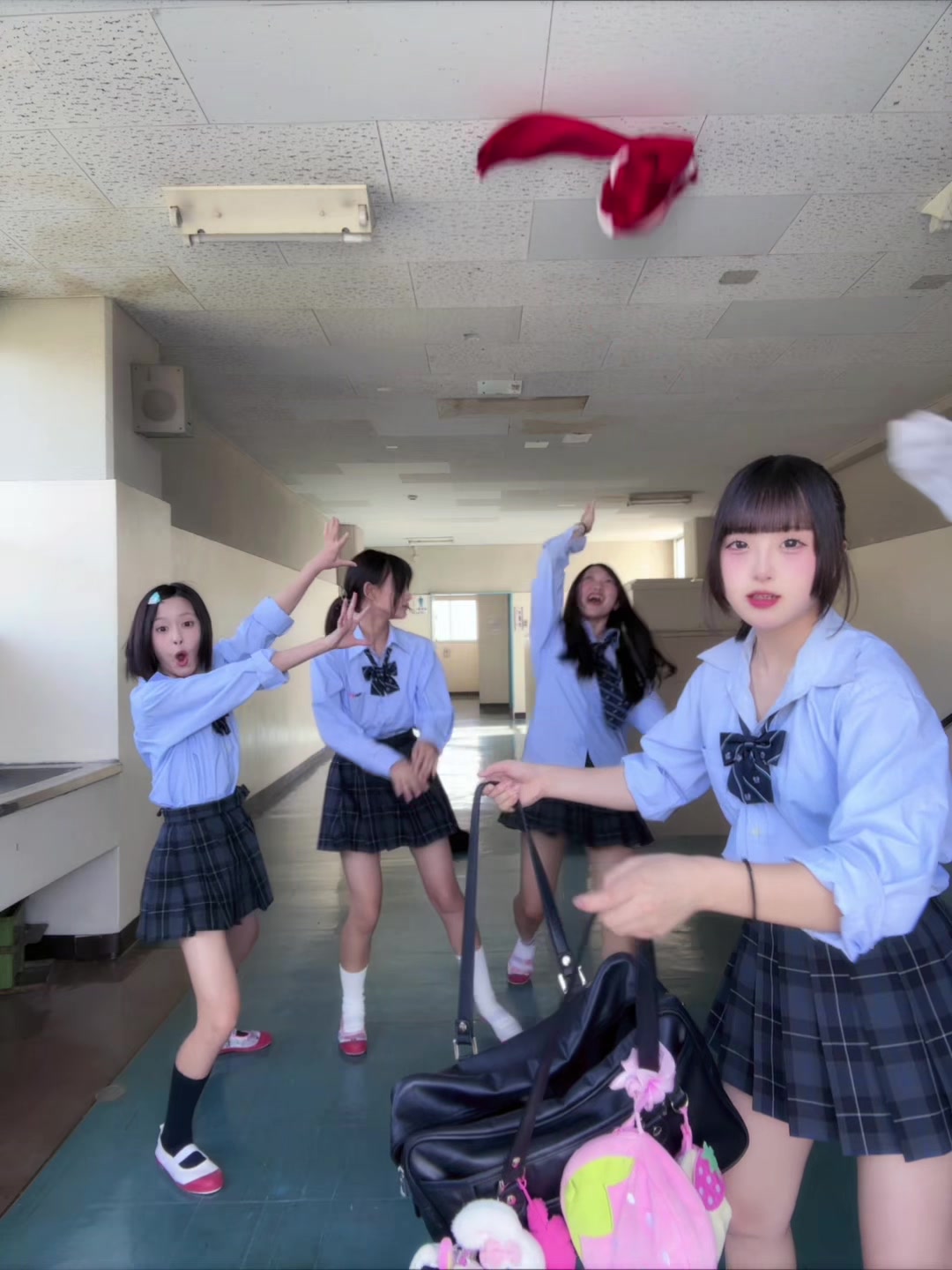 @ゆり