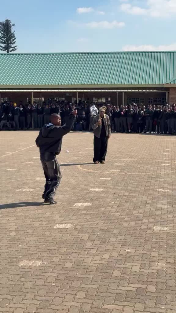 @Fefe Masigo🇿🇦