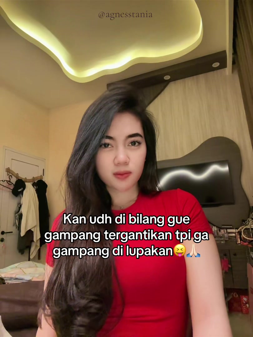 @AGNESSTANIA
