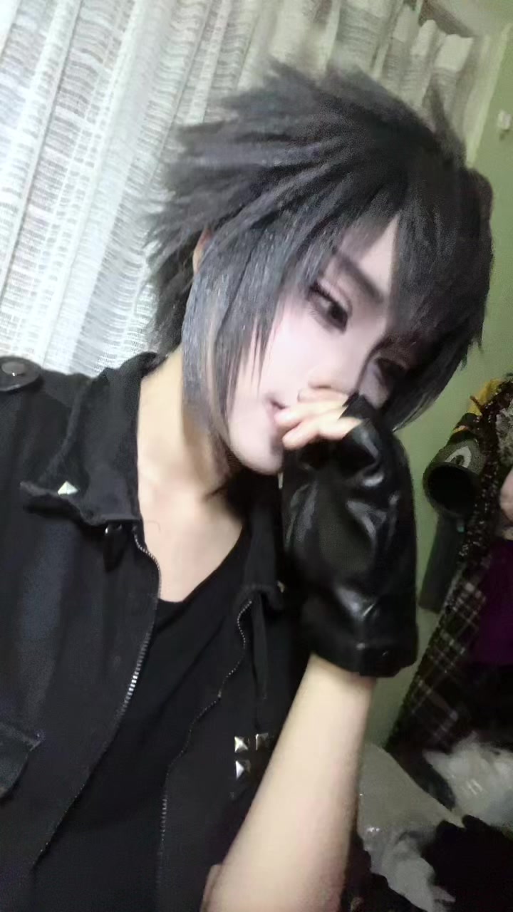 @Fallenangel.