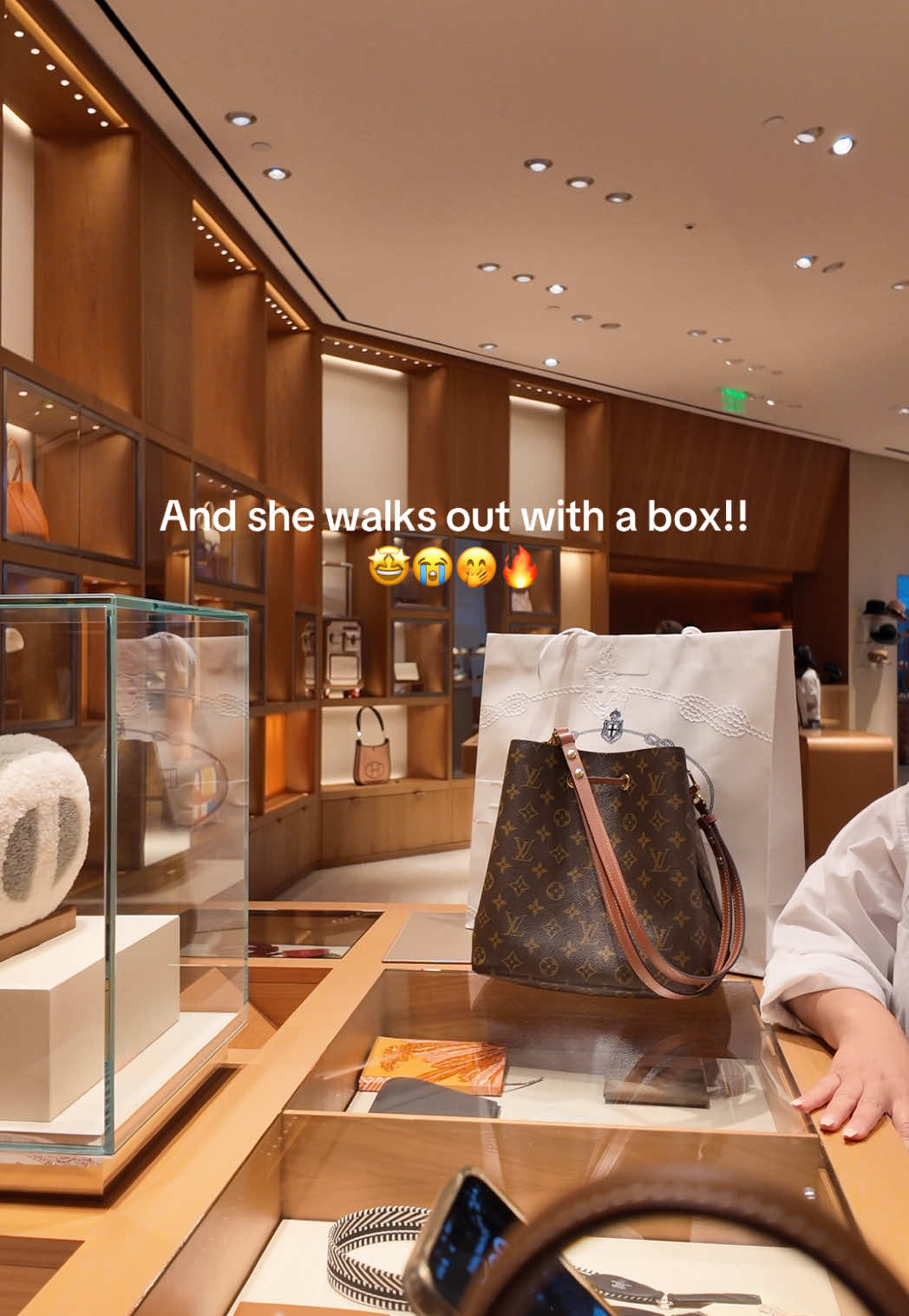 @sara ✨ boss | business | bags