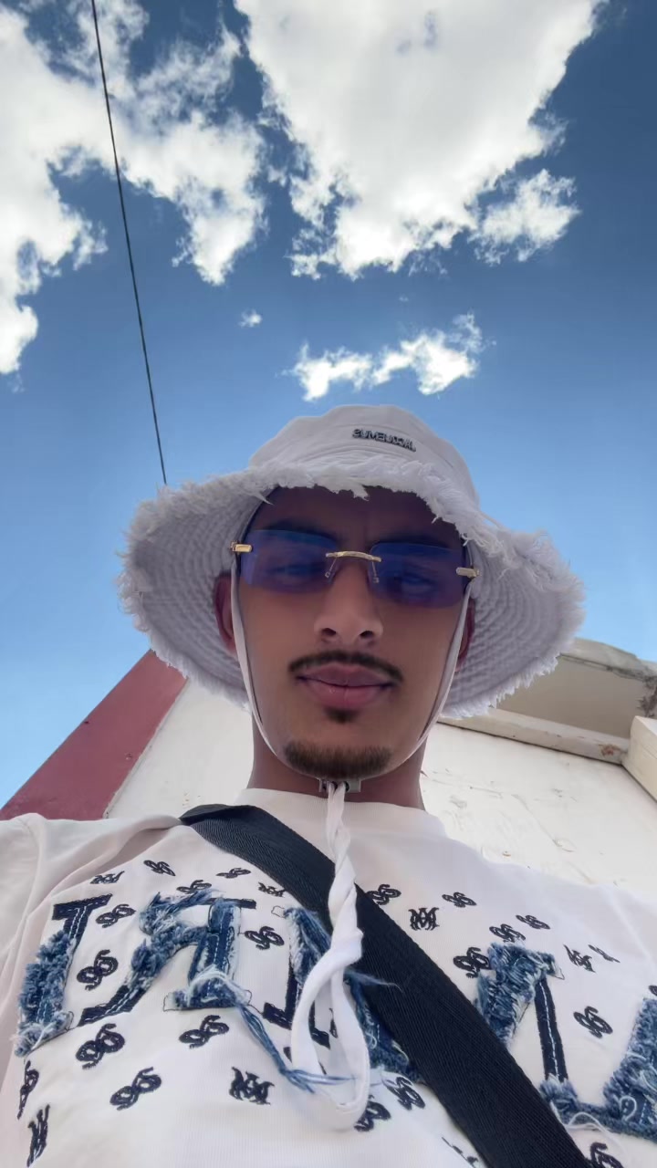 @💎 𝒀𝒂𝒔𝒔𝒆𝒓 🧬
