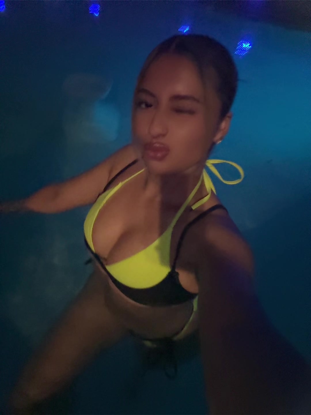 @Samvleyva