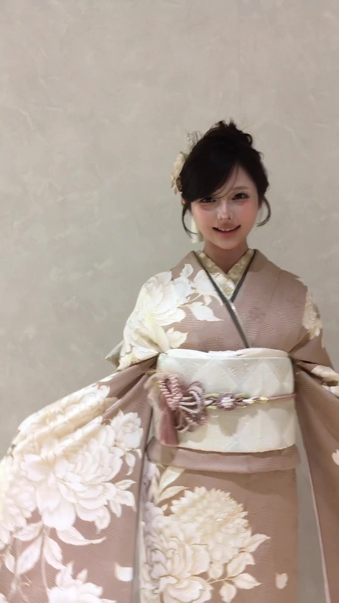 @みお