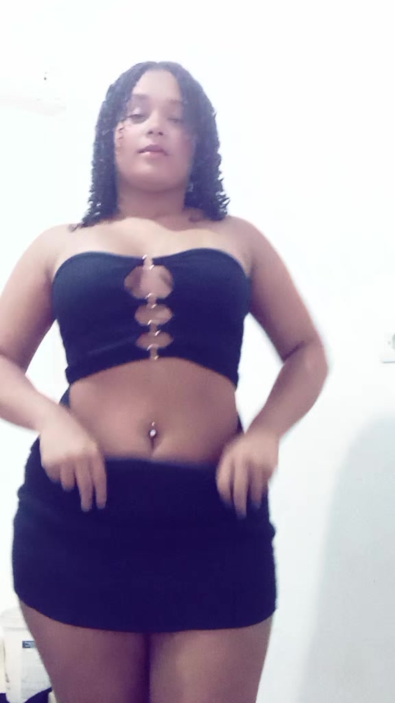 @thatazinha4