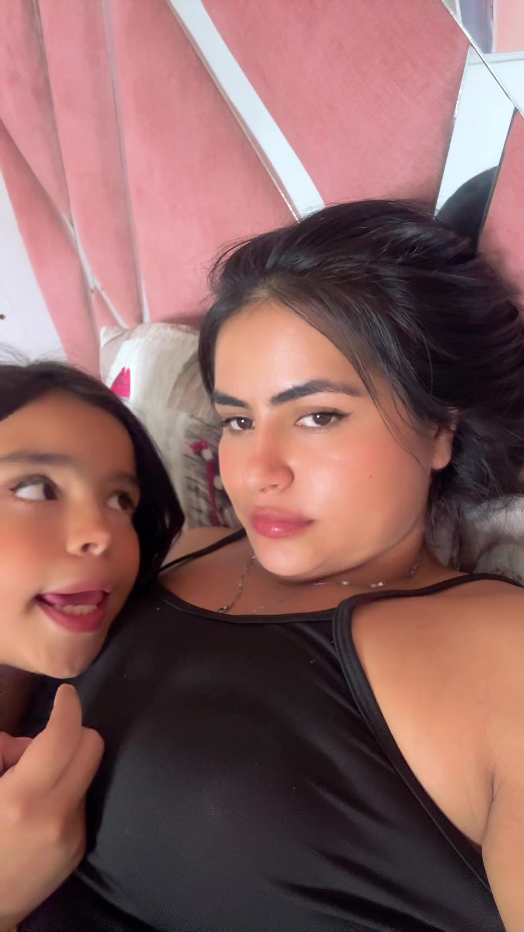 @Las jamositas 👯♀️💕