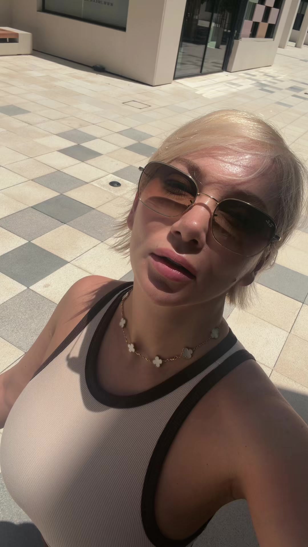 @Nicolia_si