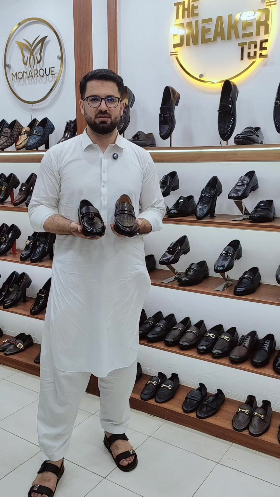 @The Sneaker Toe