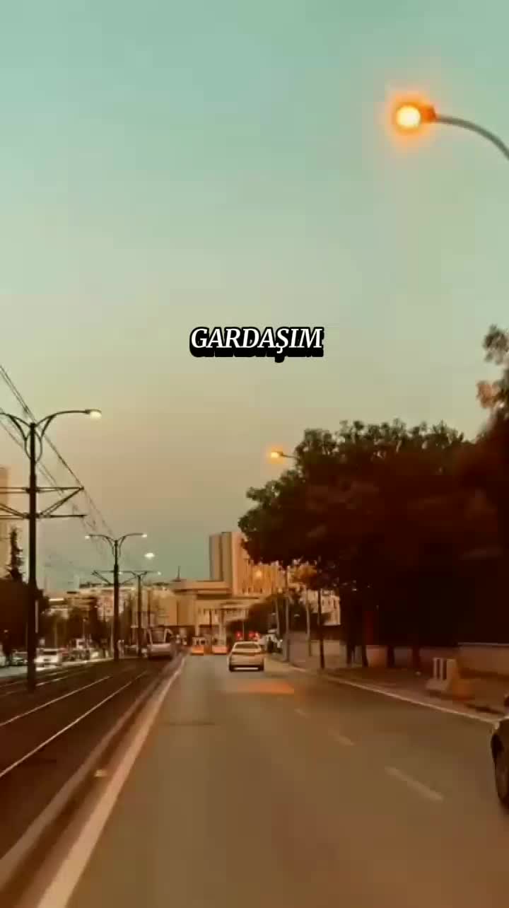 @....