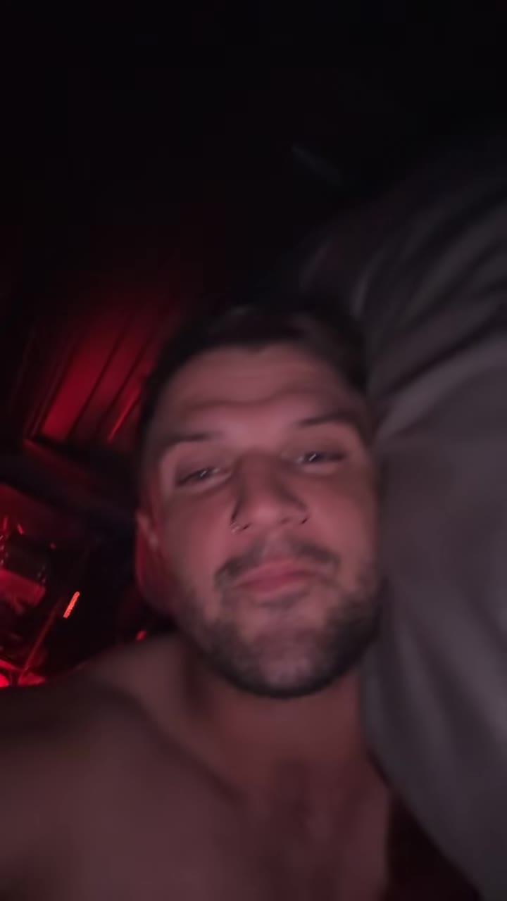 @thevanillagorilla13🦍