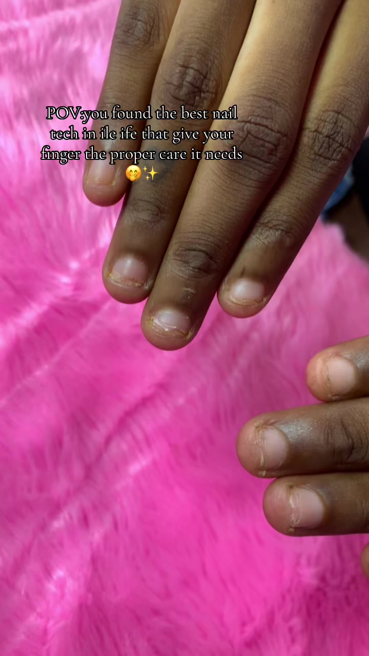 @Lash&nail artist in Ile-ife
