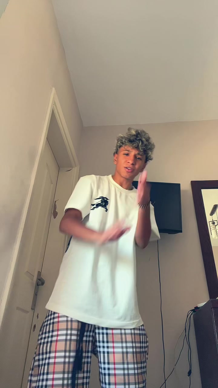 @مـــعــ🐺ـاذ