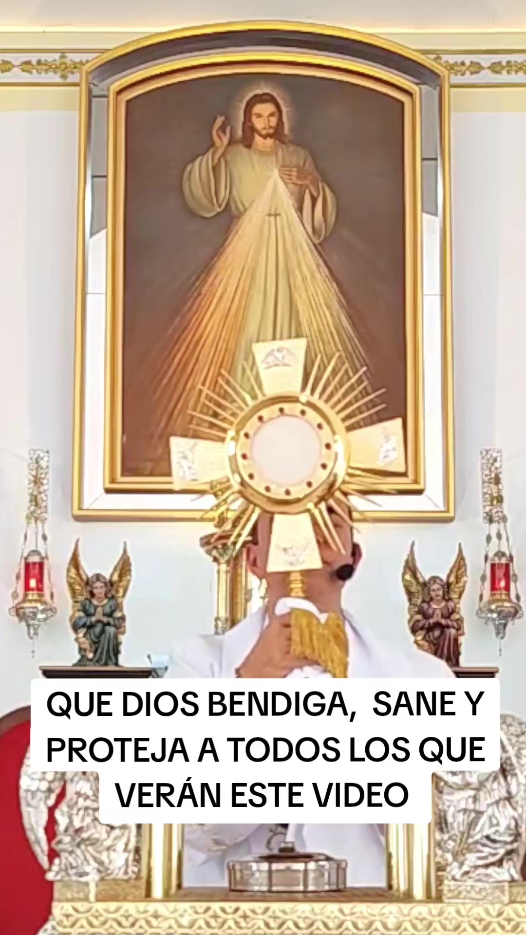 @Padre Hector Mario Salazar