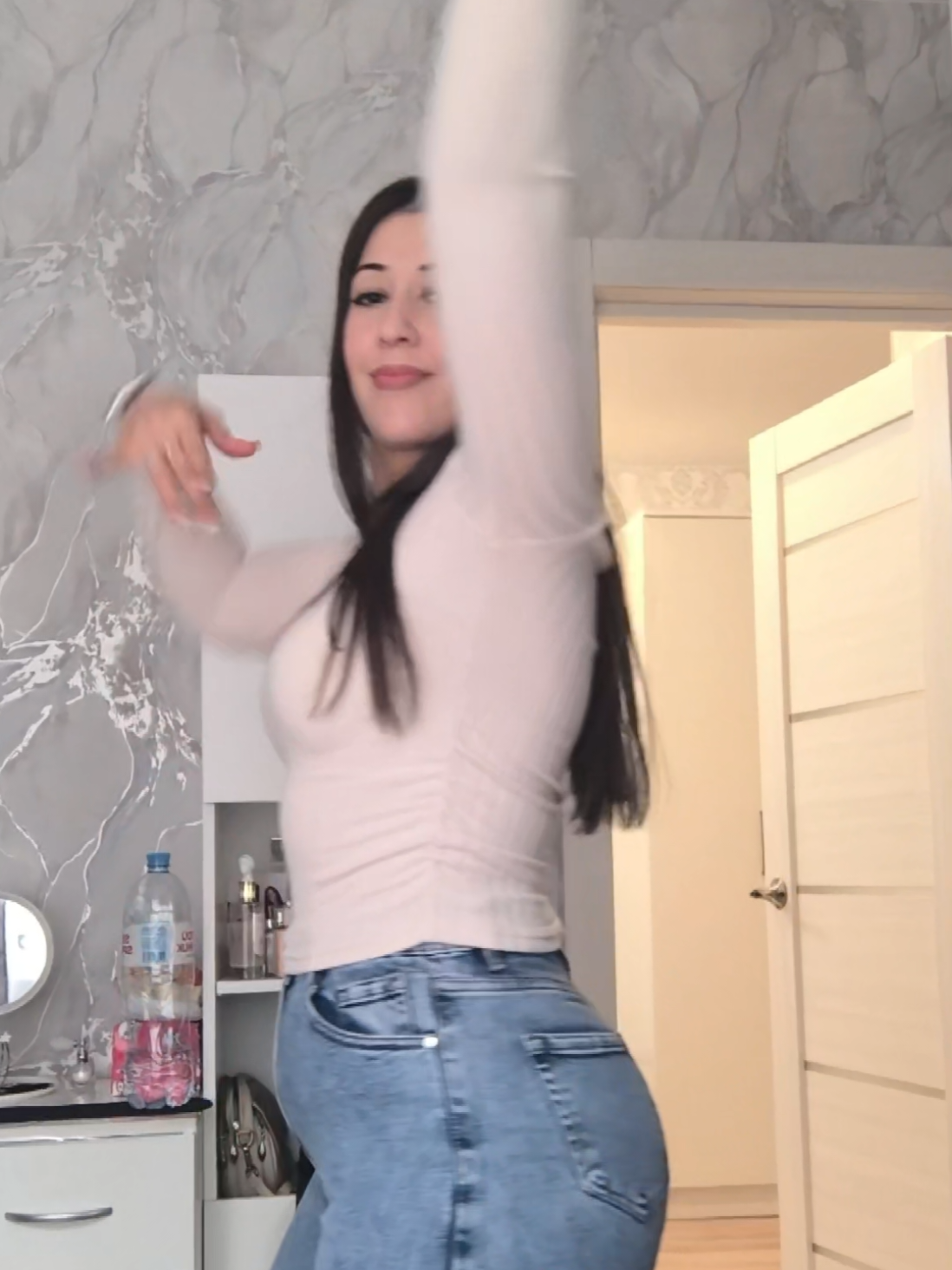 @Мехри