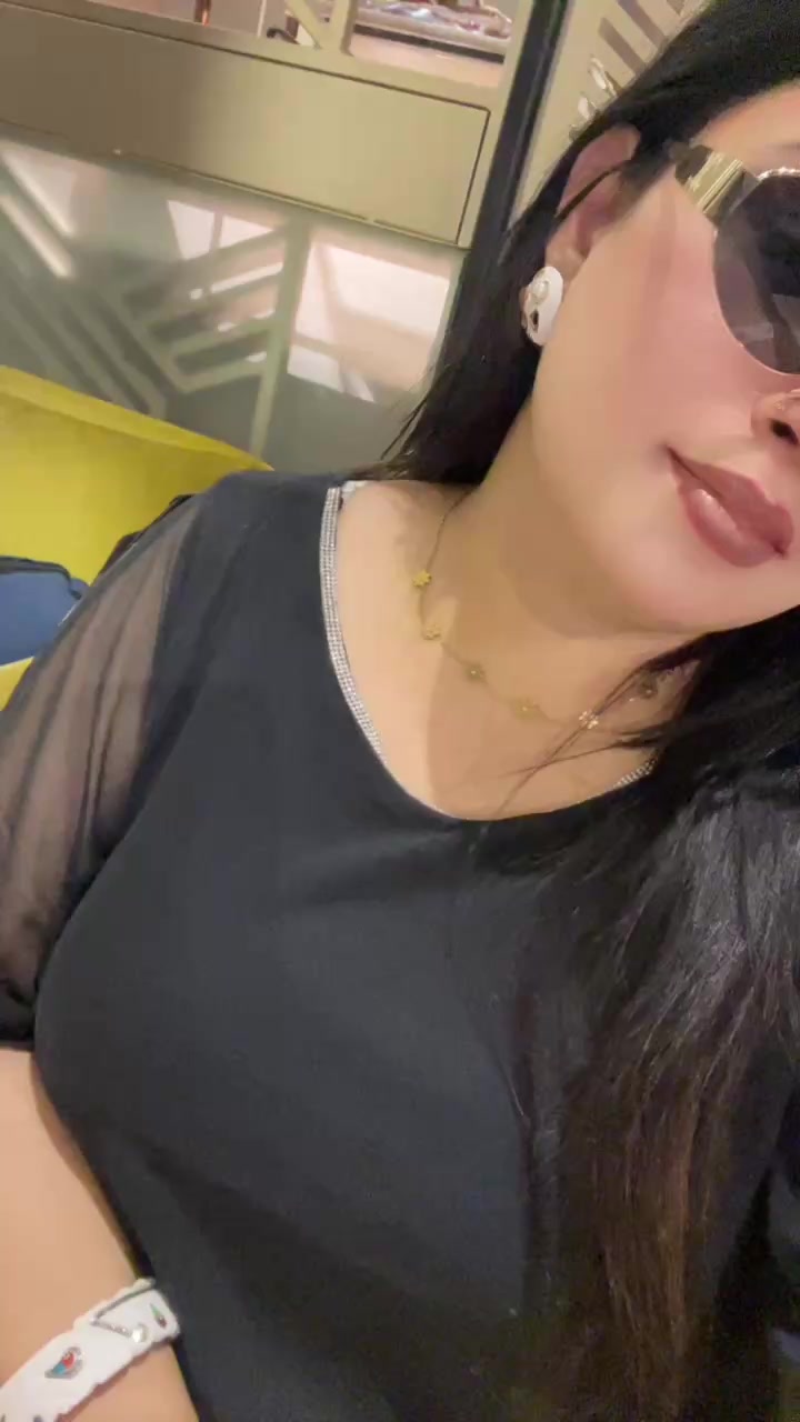 @Queen