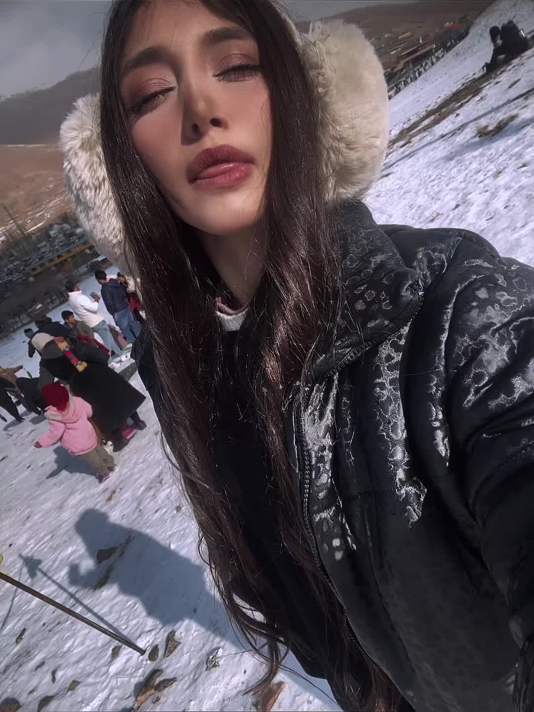 @hstiw_e