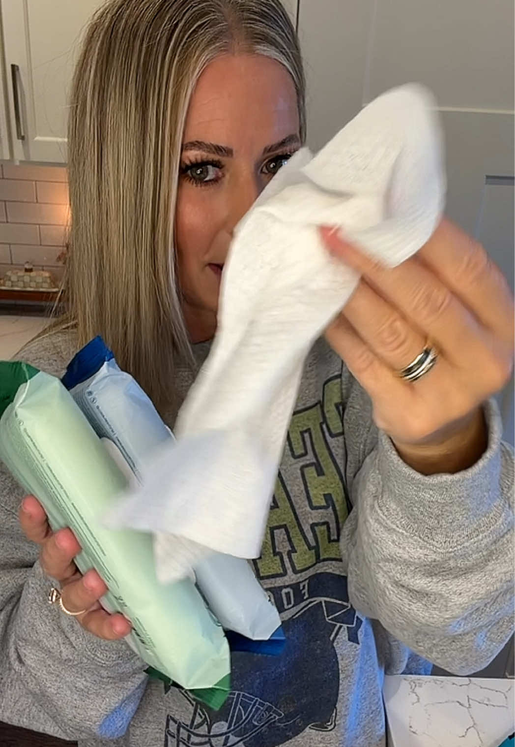@thesaltyblondestylist