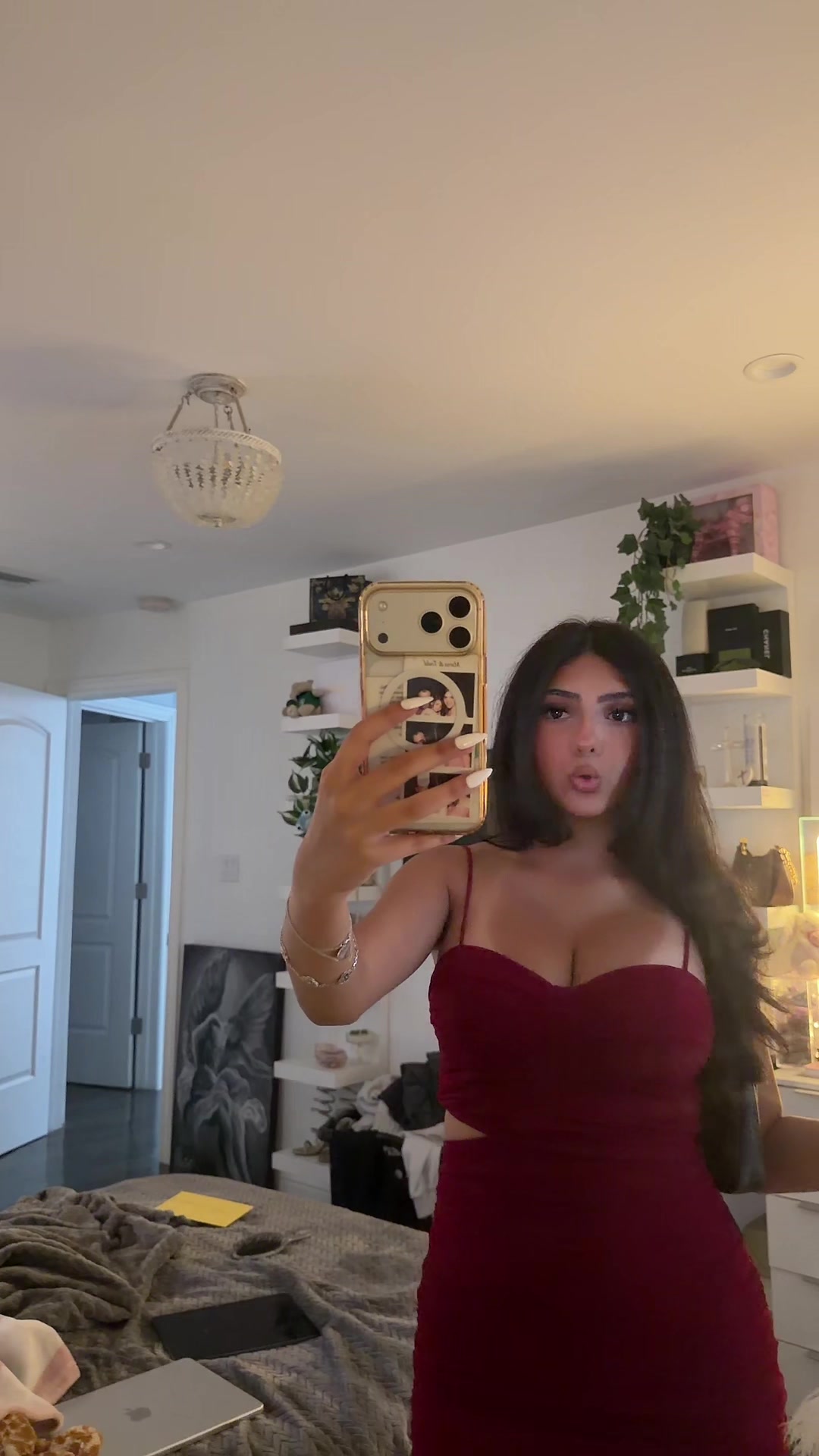@🤫
