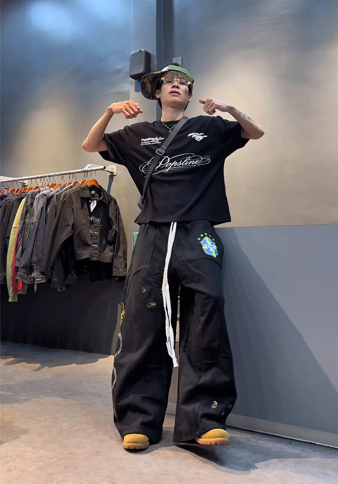 @Zip up studio