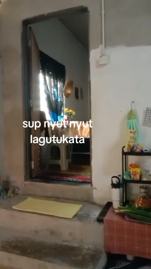 @awie black lagutu kata